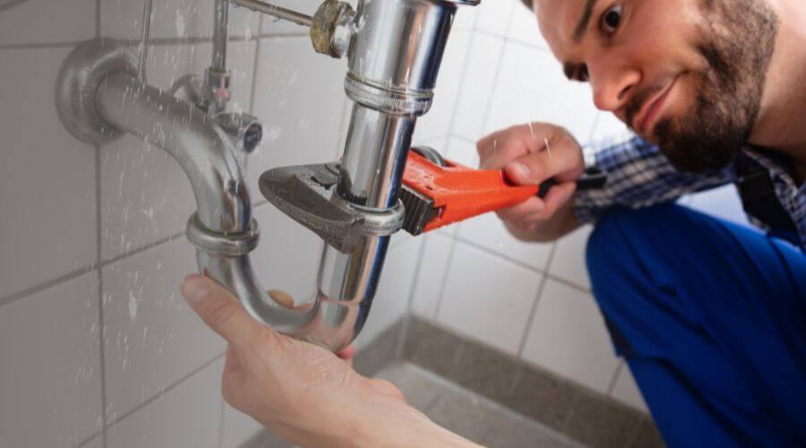Expert burst pipe repair services in Crestview, FL